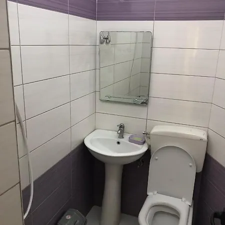 Отель Debrait