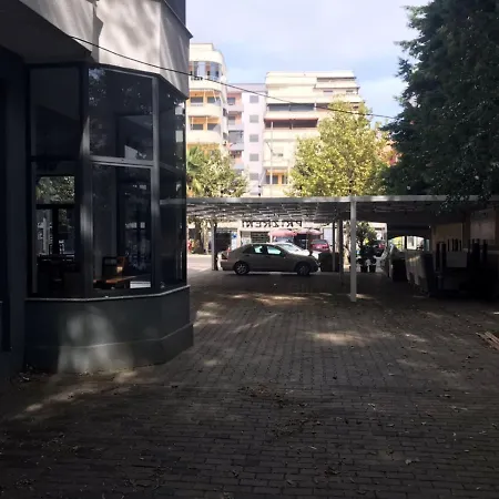 Ξενοδοχείο Debrait